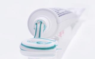 Зубна паста від прищів на обличчі: застосування та запобіжні заходи